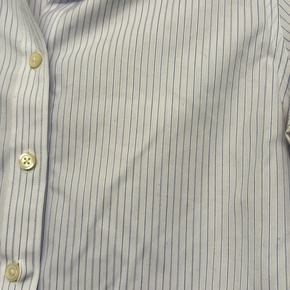 Button down - Picture 2 of 2